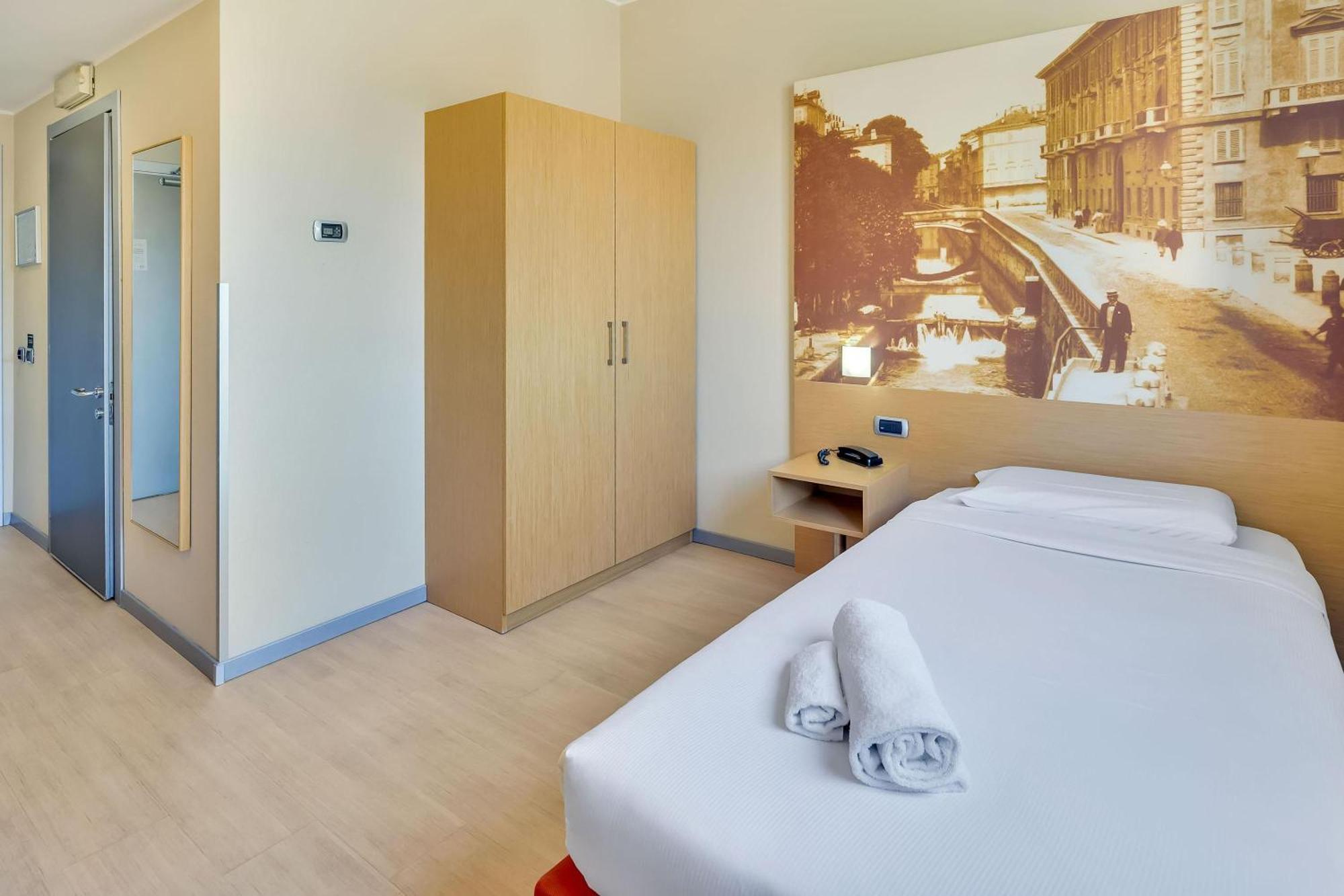 B&B Hotel Milano La Spezia Esterno foto