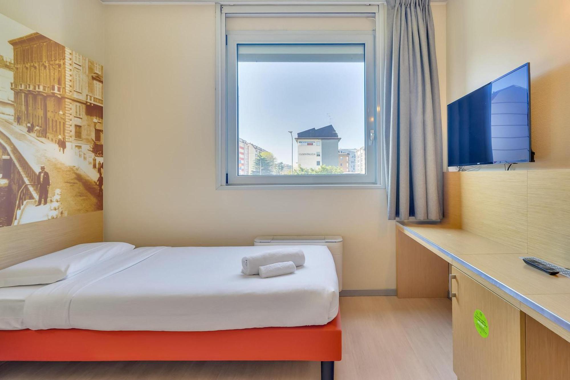 B&B Hotel Milano La Spezia Esterno foto