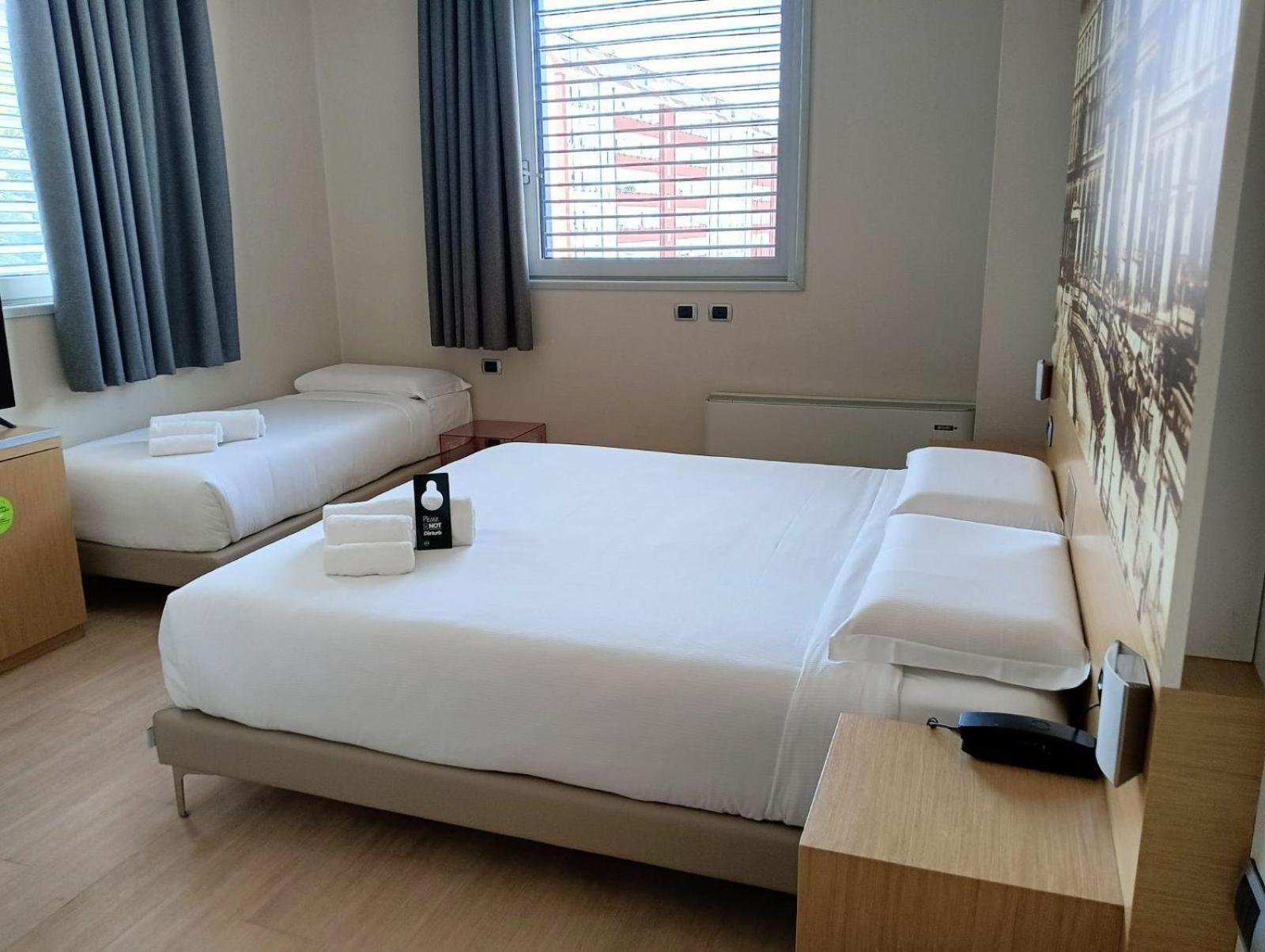 B&B Hotel Milano La Spezia Esterno foto